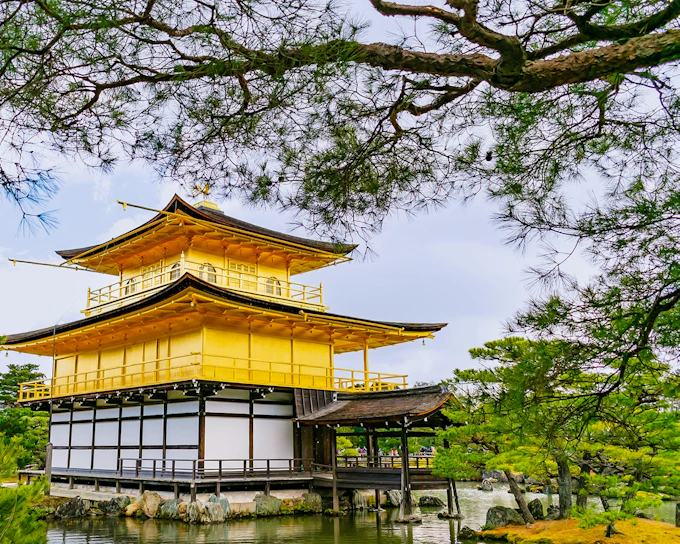 Kyoto Heritage Guided Tour: Arashiyama, Fushimi Inari & Kiyomizu-dera on Luxury Coach with Optional Lunch