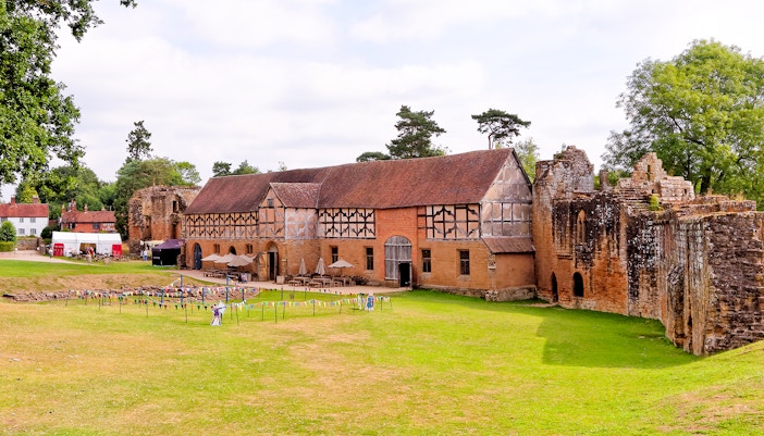 Kenilworth Castle ruins with Elizabethan Garden in Warwickshire, England.