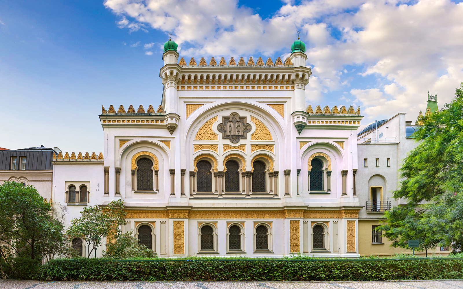 Spanish Synagogue facade in Prague's Jewish Quarter.
