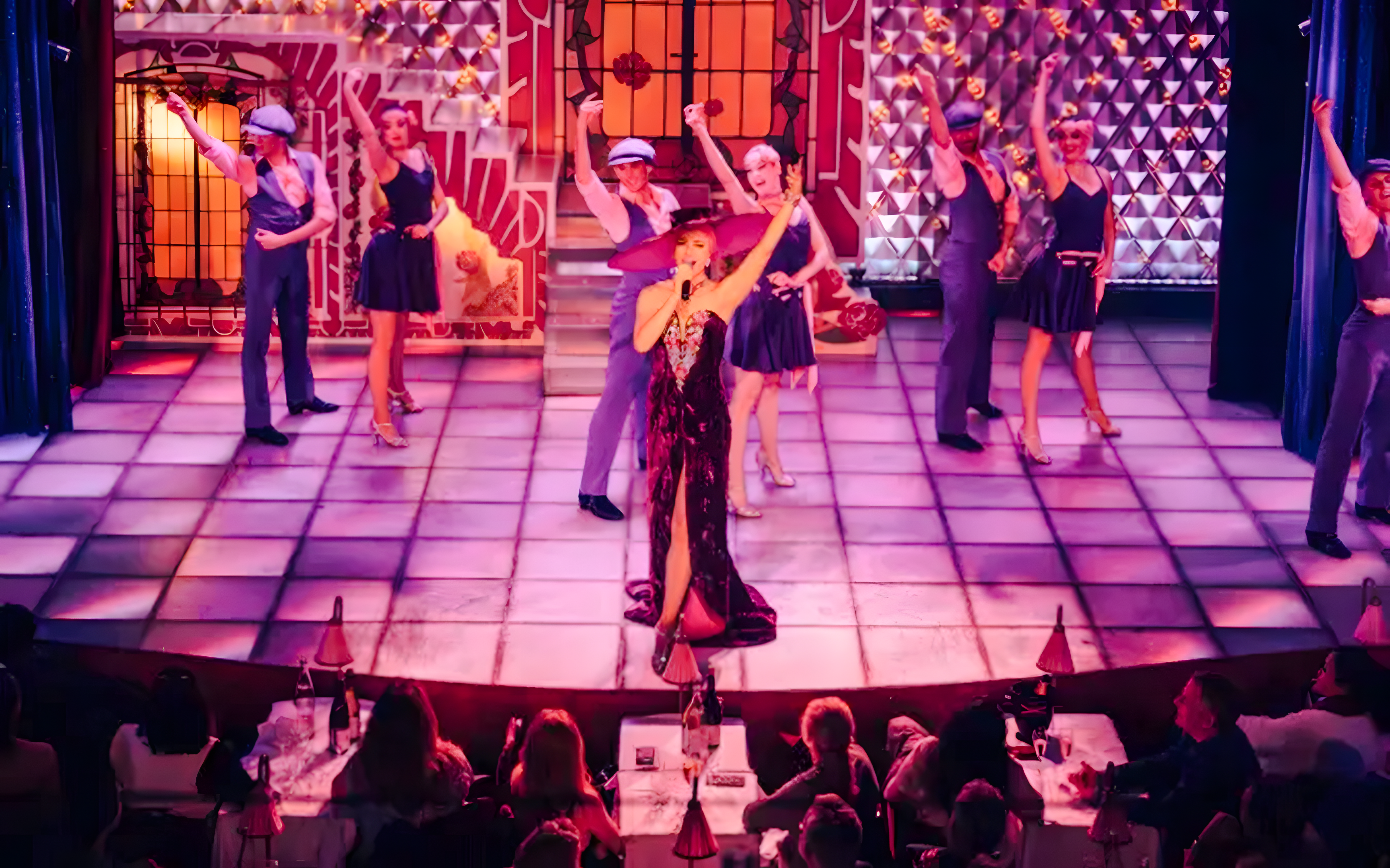 Nouvelle Eve performer in Paris, France