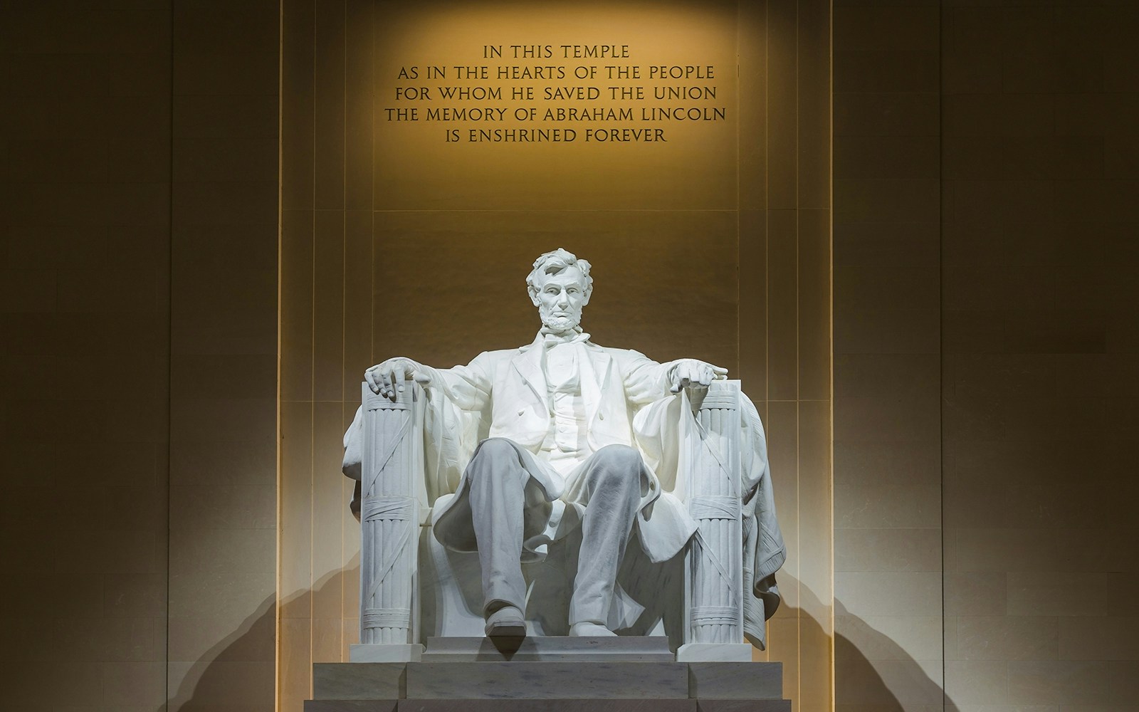 Lincoln Memorial statue of Abraham Lincoln seated, Washington, DC.