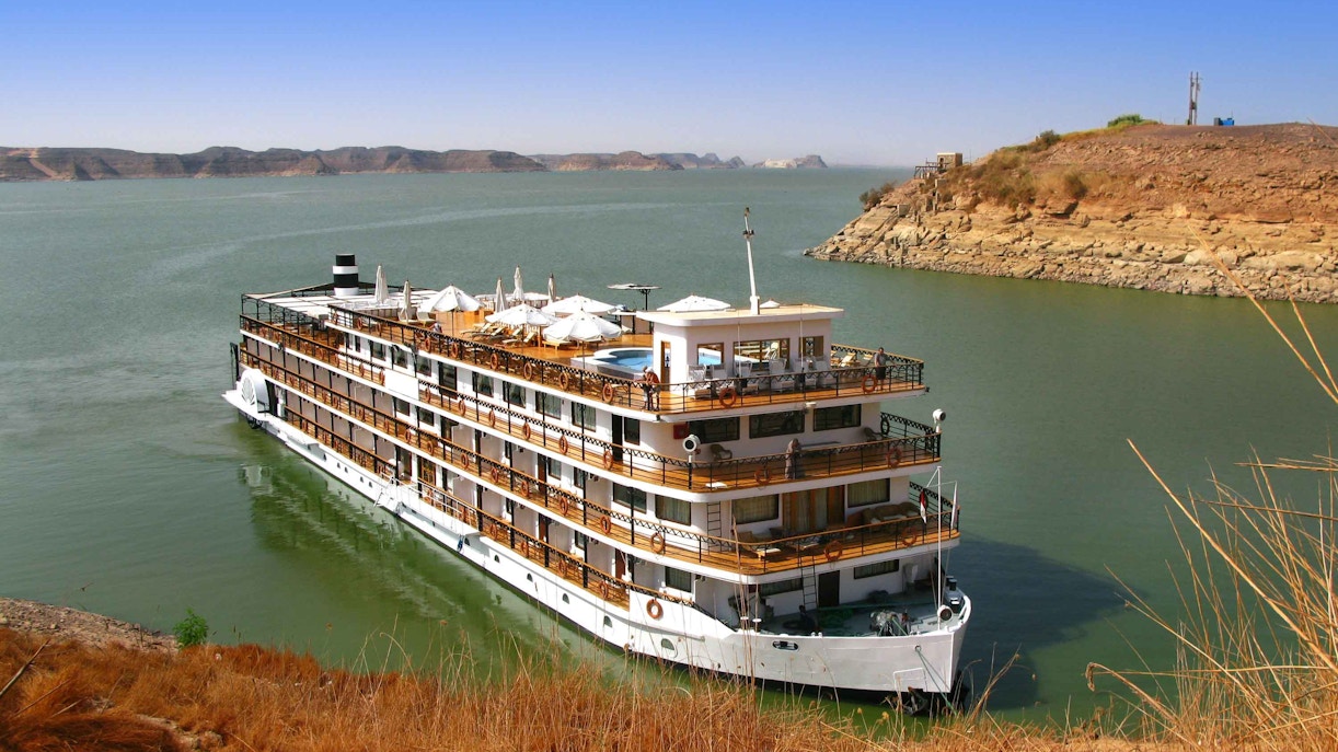 What Is a Luxury River Cruise?