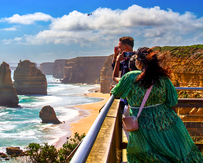 From Melbourne: Full-Day Great Ocean Road Guided Tour