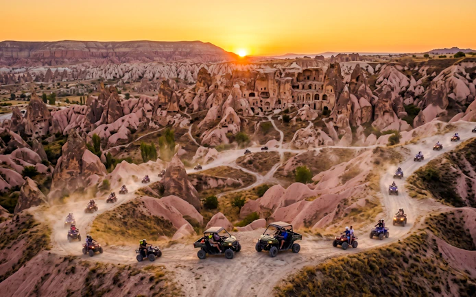 Excursion en quad au coucher du soleil en Cappadoce avec navettes de/vers l'hôtel