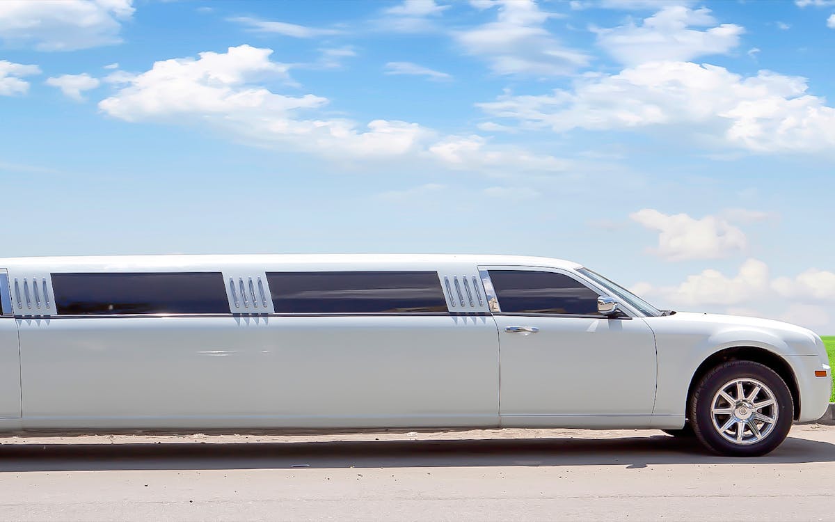 private hourly limousine rental in dubai with transfers-13 private hourly limousine rental in dubai with transfers-13