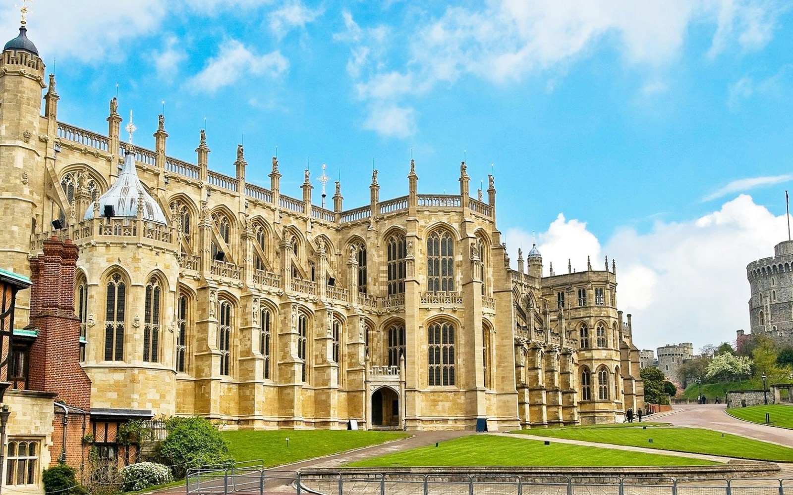 St George's Chapel exterior with Gothic architecture, Windsor Castle, London.
