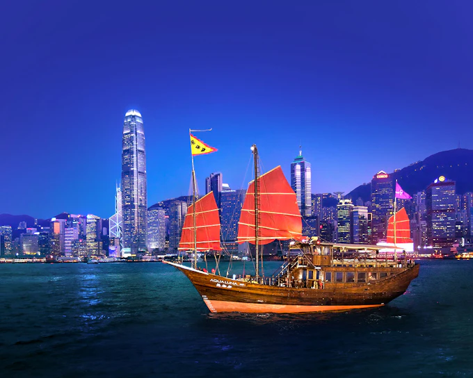 Aqualuna Evening Harbour Cruise