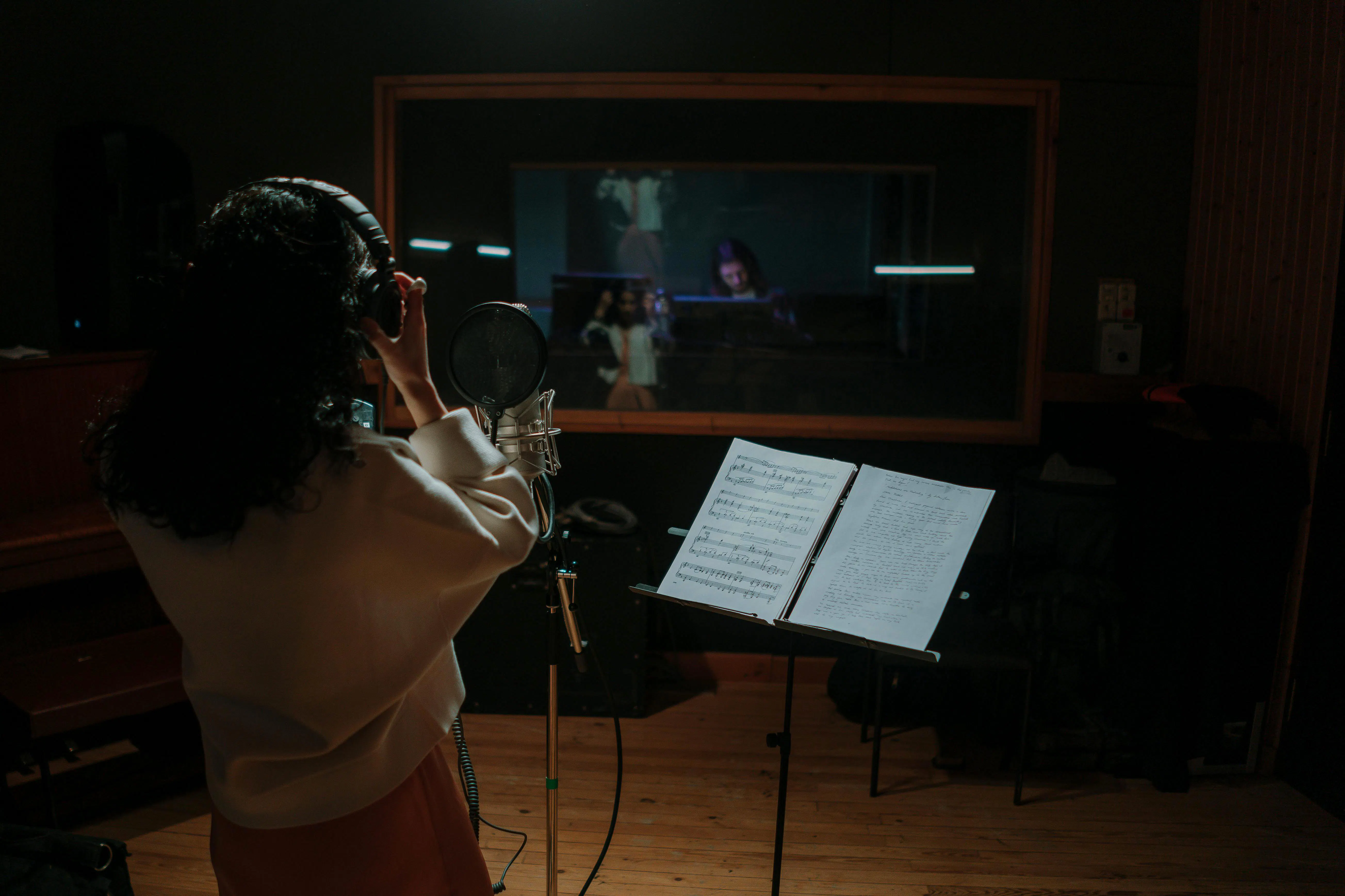 experiência no estúdio de gravação vocal em dubai-1