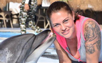 premium 10 minutes dolphin swimming experience - hurghada-7