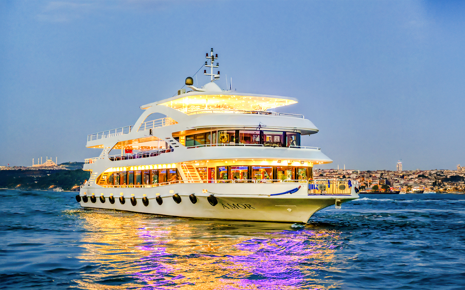 Kabataş Bosphorus Tour Point