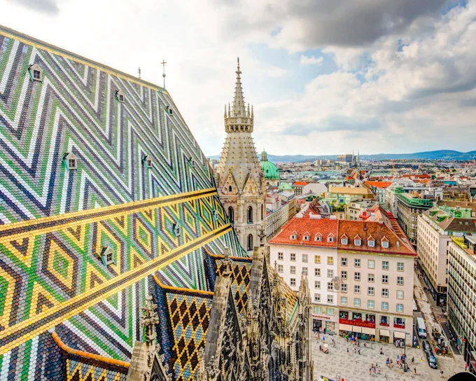 Prague to Vienna Private Transfer With Stops at Lednice Chateau and Mikulov (Product 55446)
