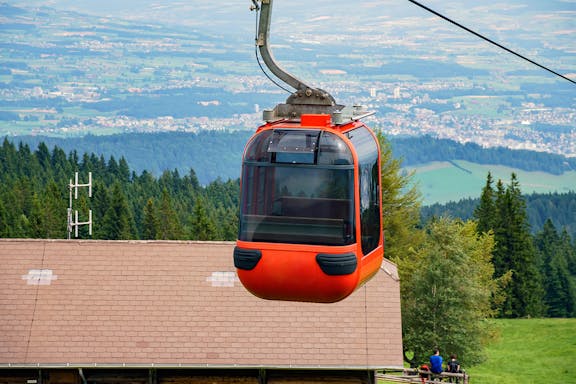 bilhetes de ida e volta para o teleférico do monte pilatus saindo de kriens-3