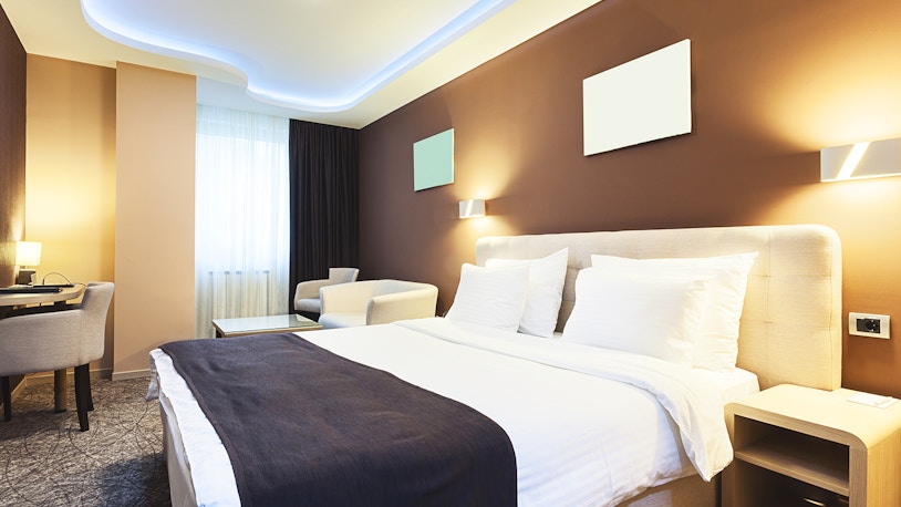 Stay near Jeronimos Monastery