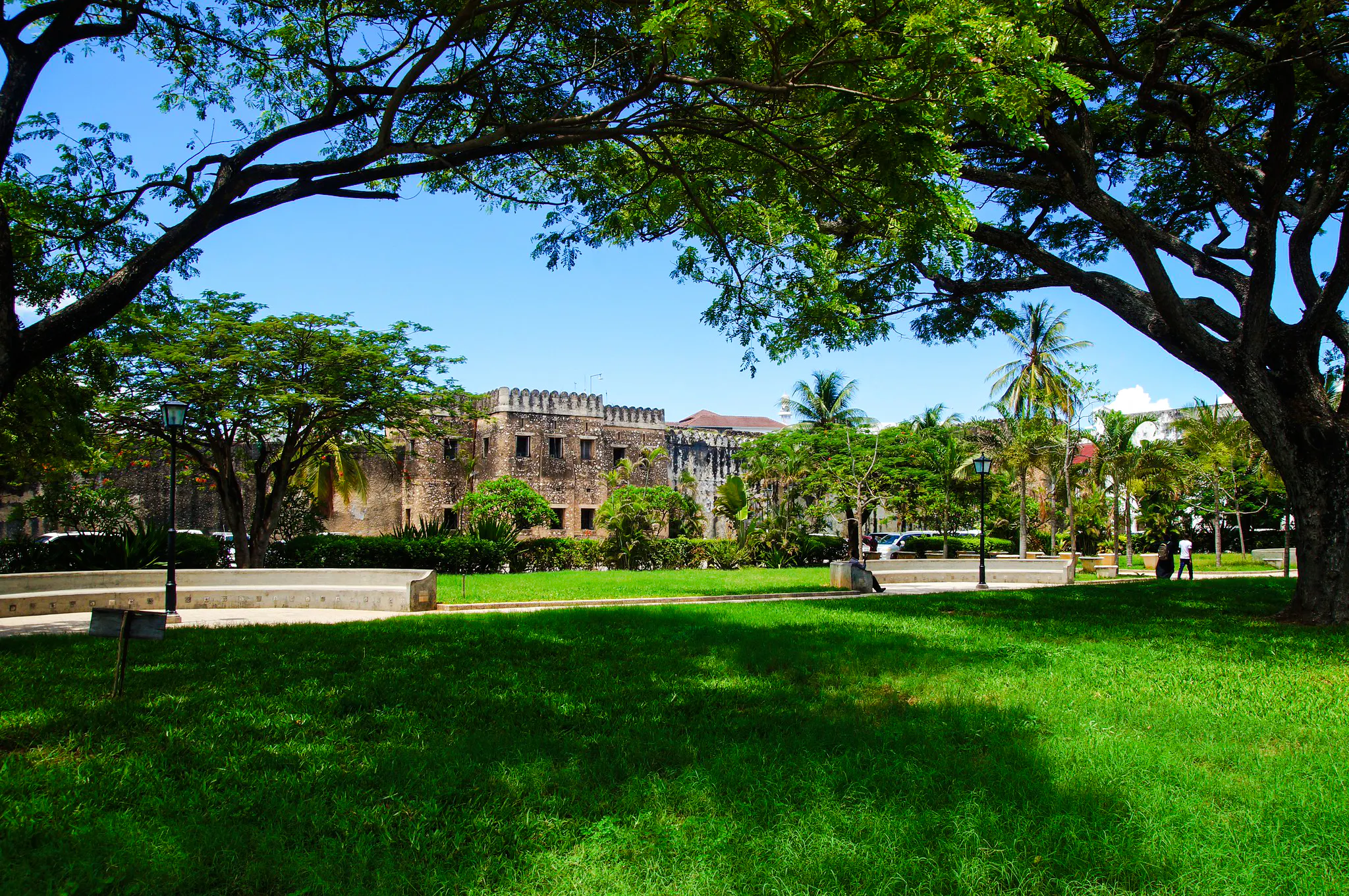 Stone Town historic building and lush garden, Zanzibar tour.