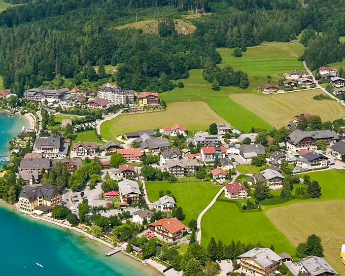 From Munich: Private Salzburg, Hallstatt & Alpine Lakes Day Trip (Product 56192)