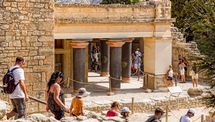 Palace of Knossos facts and legends