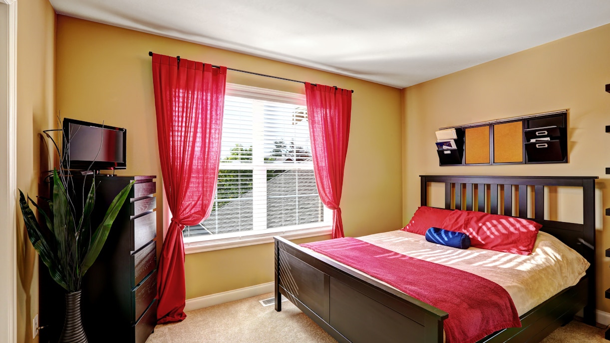 Where to Stay Near the Knossos Palace?