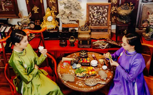 private teezeremonie in hue, besuch der thien-mu-pagode und workshop zum basteln von papierblumen-1