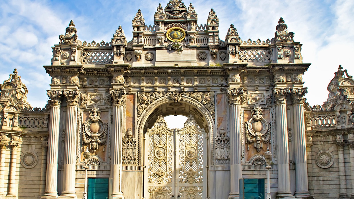Dolmabahce Palace At a Glance