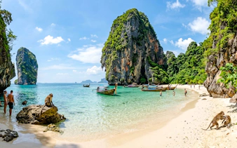 tour di snorkeling in barca a coda lunga per gruppi piccoli alle isole phi phi con partenza da koh phi phi, senza la tassa d'ingresso al parco nazionale-4