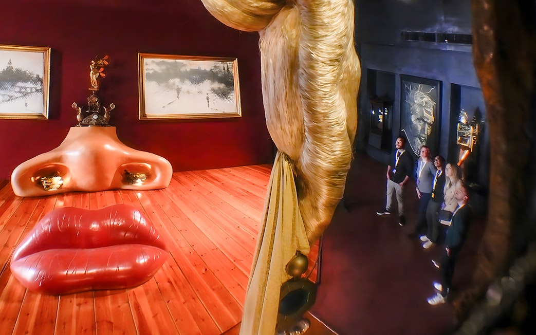 Mae West lips sofa installation at Dalí Theatre-Museum, Figueres, Catalonia.