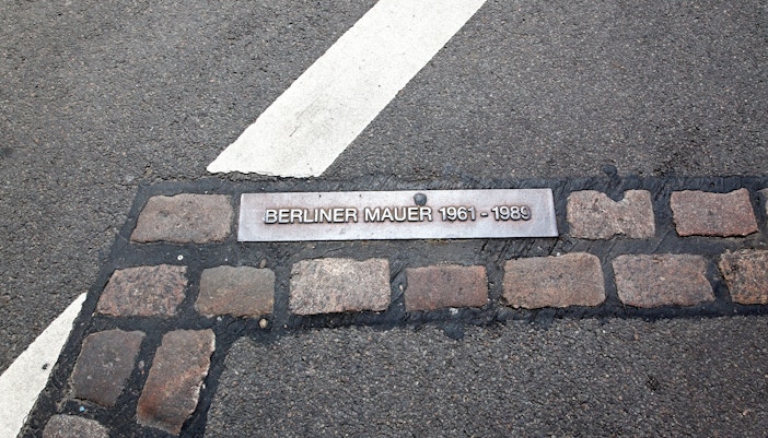 Escape Routes Seekers