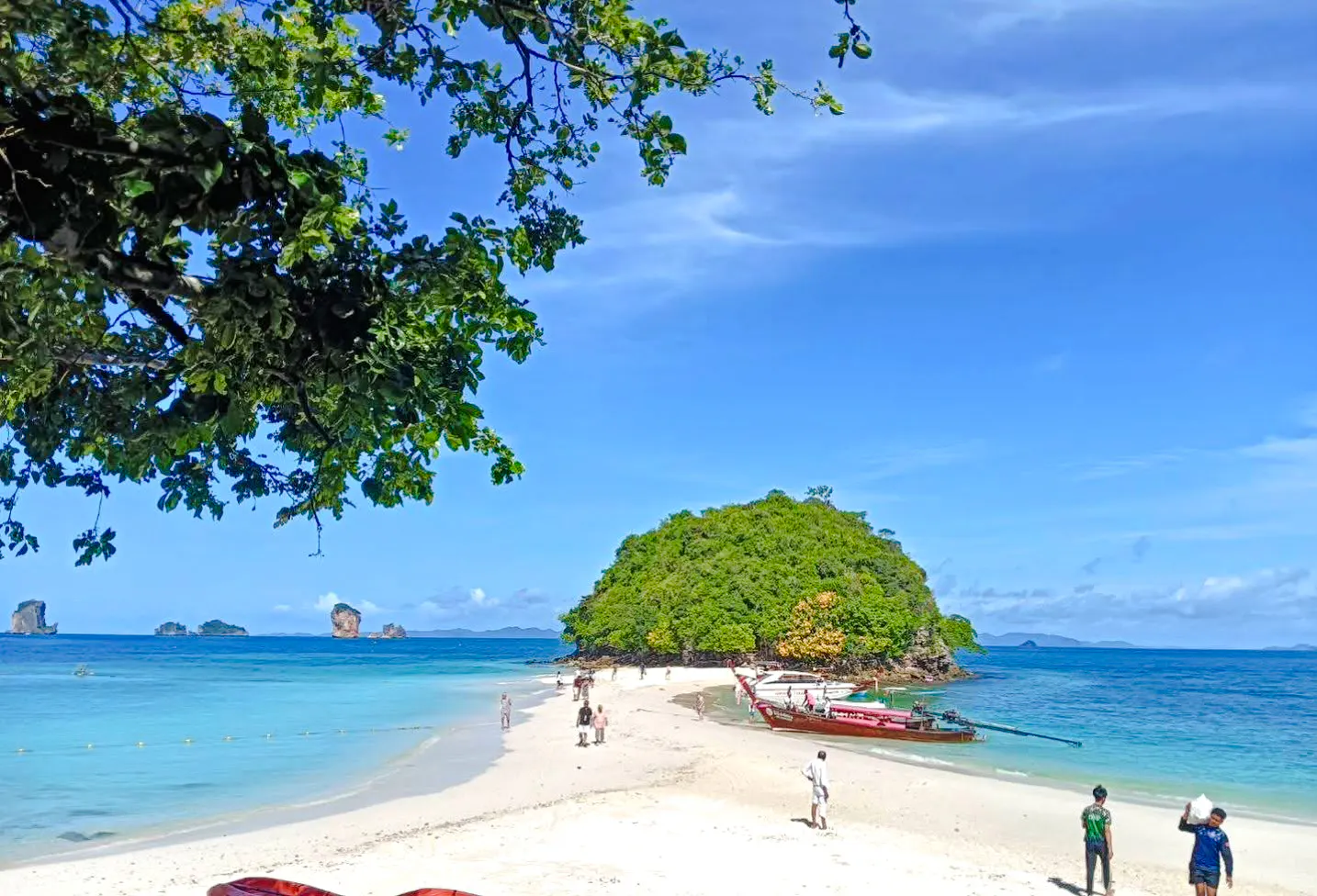 Krabi: 4 Islands by Speedboat with Lunch & Snorkeling
