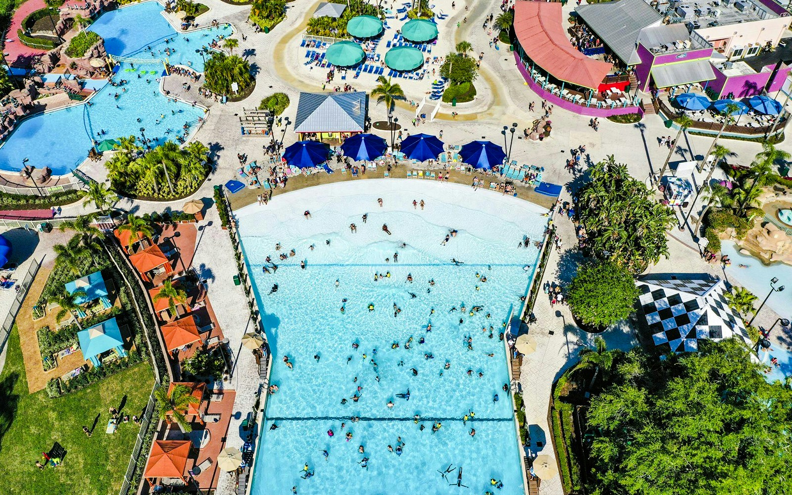 Endless Surf wave pool at Adventure Island Tampa
