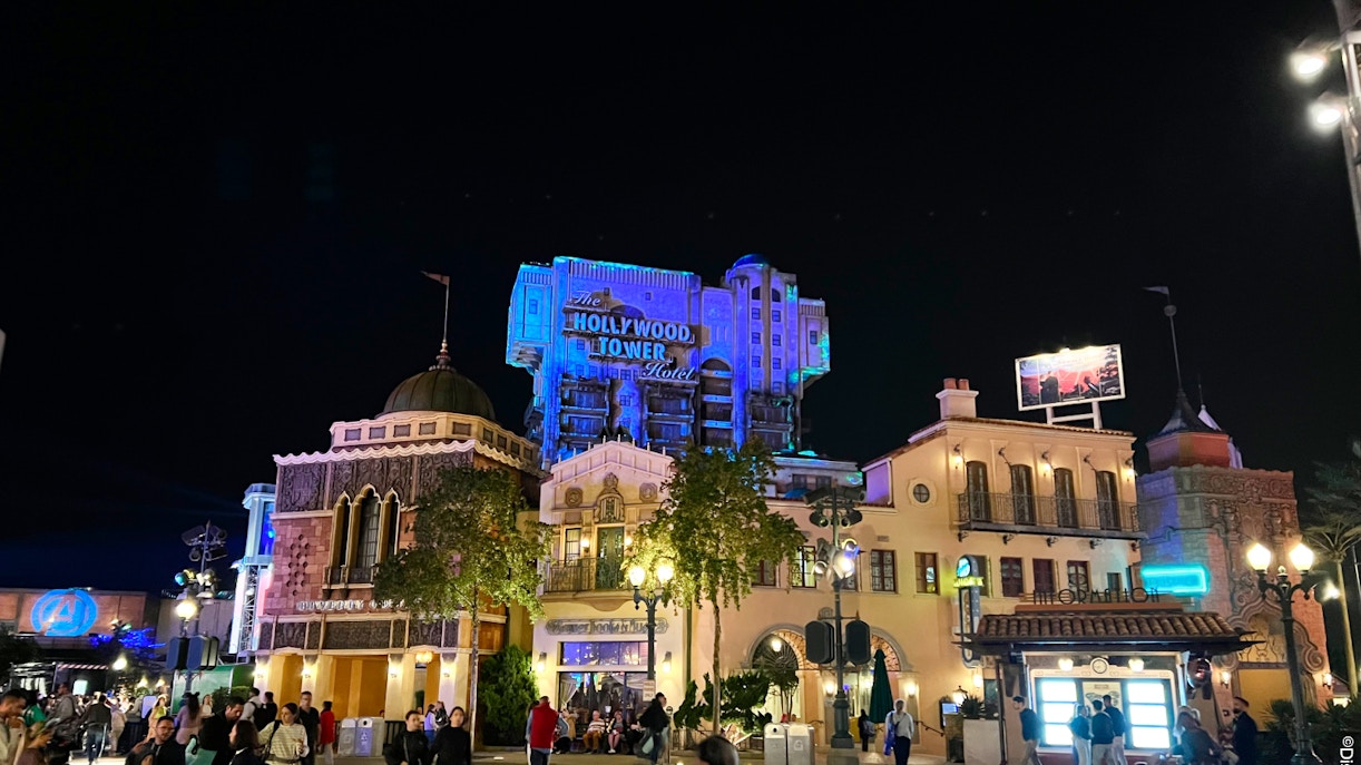 Twilight Zone Tower of Terror ride at Disneyland Paris with eerie hotel facade.