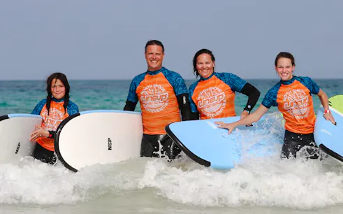 fuerteventura: surfles in kleine groep in corralejo-1