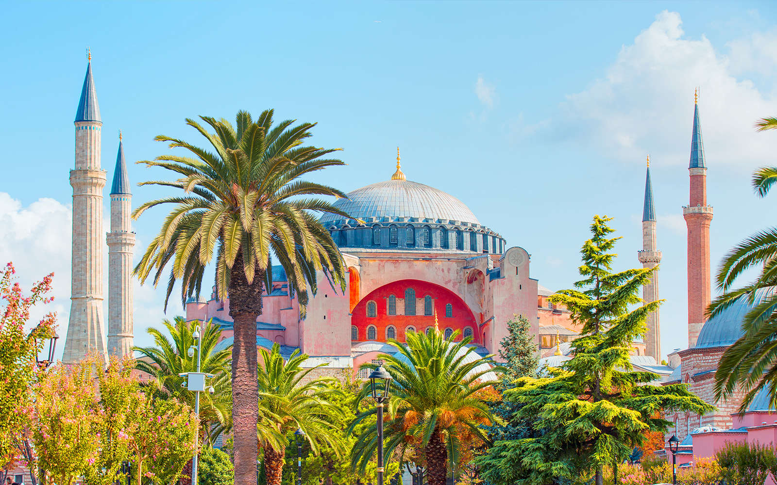 Gaudi Tour In Barcelona