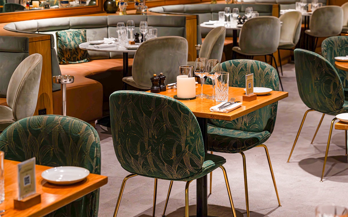 Brunch setup at Flora Danica Paris on the Champs Elysées with elegant table settings.