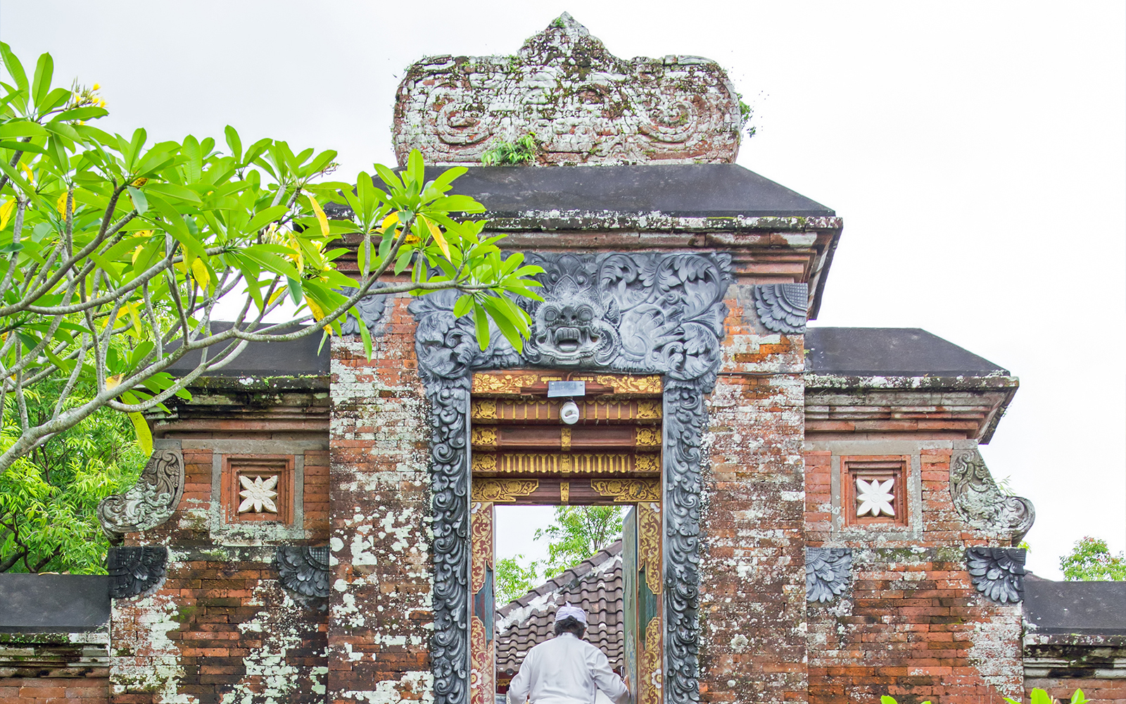 Narmada Summer Palace