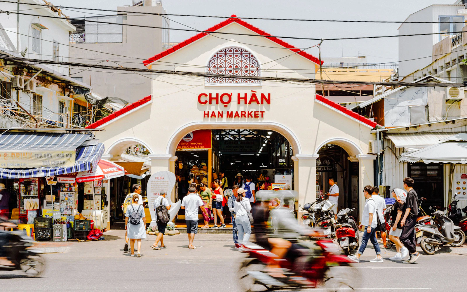 Da Nang Private Cycle Rickshaw Tour with Michelin-Selected Food Image 5