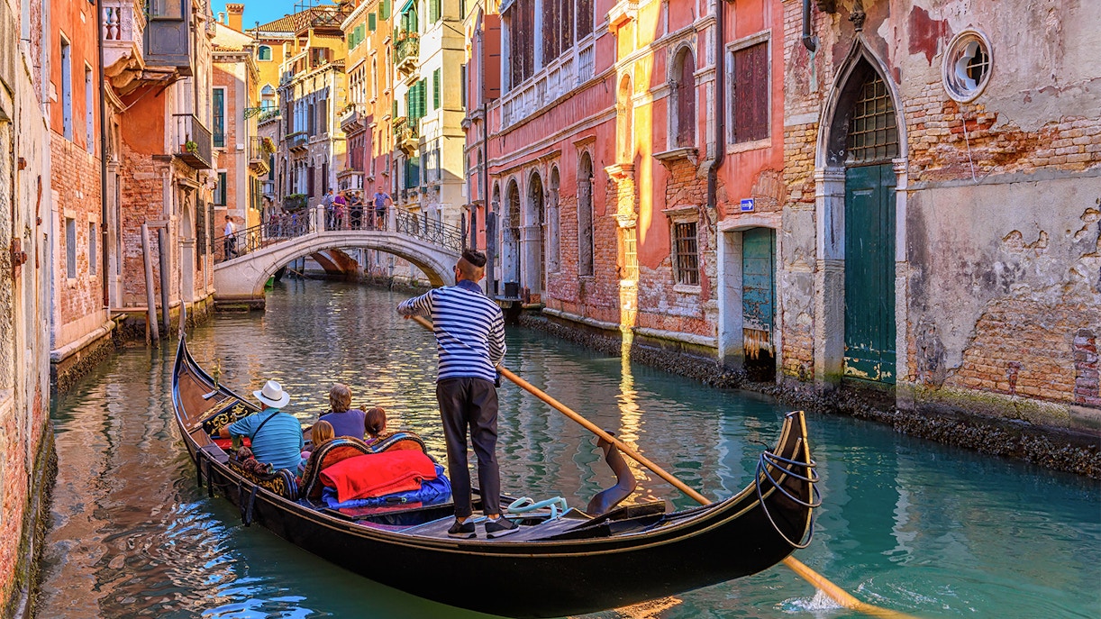 Venice gondola ride
