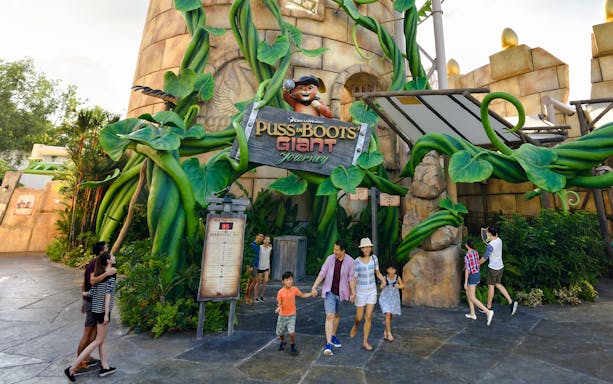 Puss in Boots ride entrance with families at Universal Studios Singapore.