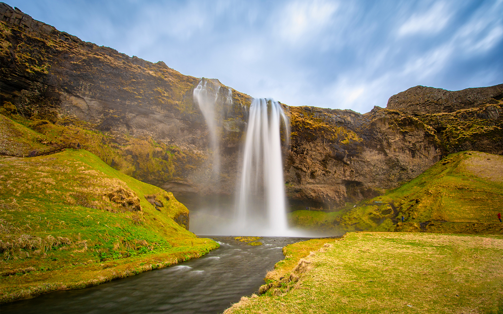 Seljalandsfoss Waterfall