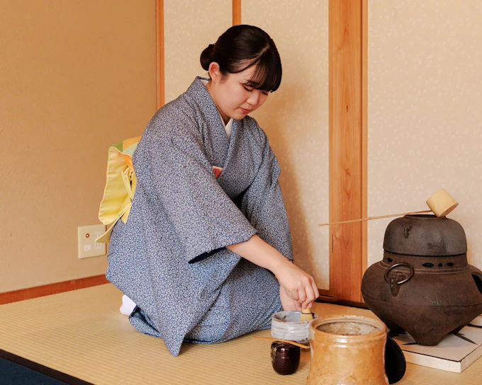 Kyoto Gion-Kiyomizu Area: Tea Ceremony with Seasonal Wagashi in a Machiya