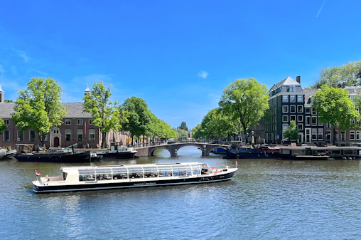 75 minuter Amsterdam Canal Cruise - Från A'DAM Torn