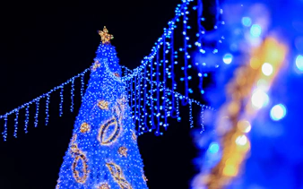 Blue Christmas lights display during Singapore Night Tour.
