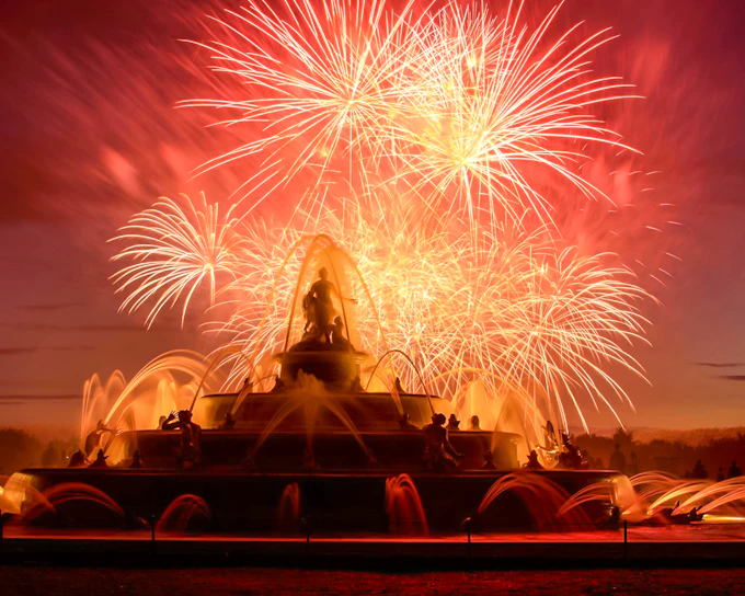 Tootbus Versailles Night Fountains Show from Paris