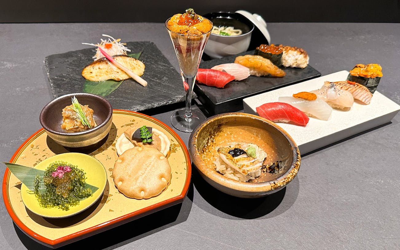 Sushi 6 Special course at Sushiroku featuring assorted sushi and seafood dishes.