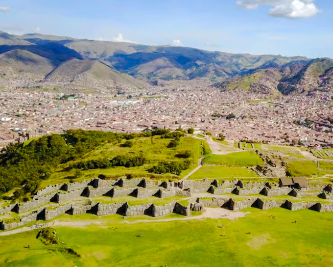 { "experienceName": "From Cusco: Huchuy Qosqo Guided Trek in the Sacred Valley"
} (Product 54613)