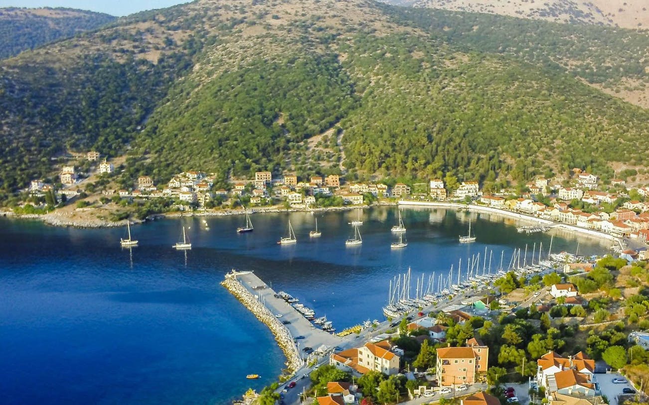 melissani lake and drogarati cave day trip from kefalonia-2