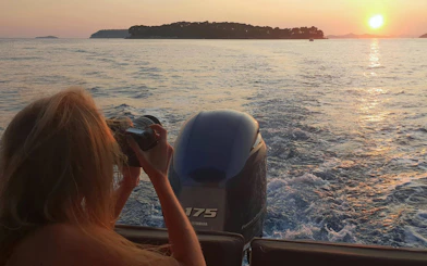 Private Blue Cave & Elafiti Islands Speedboat Tour with Drinks & Snorkeling