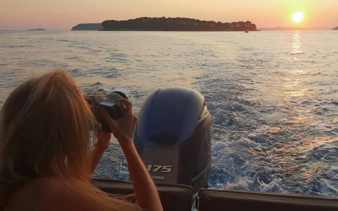 Private Blue Cave & Elafiti Islands Speedboat Tour with Drinks & Snorkeling