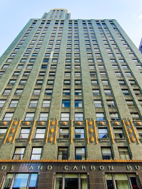 Carbide & Carbon Building facade in Chicago with art deco details.