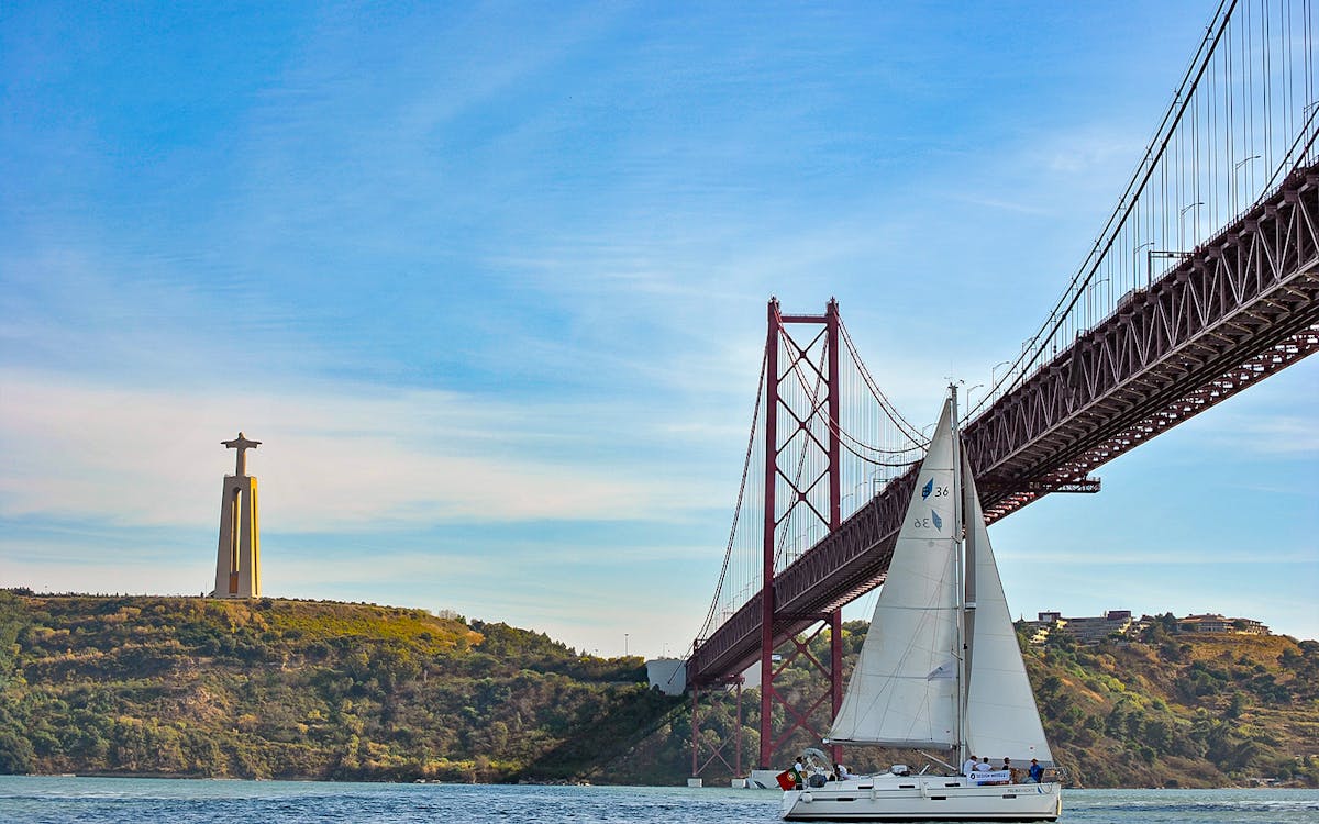 sailing cruise on tagus river-7 sailing cruise on tagus river-7