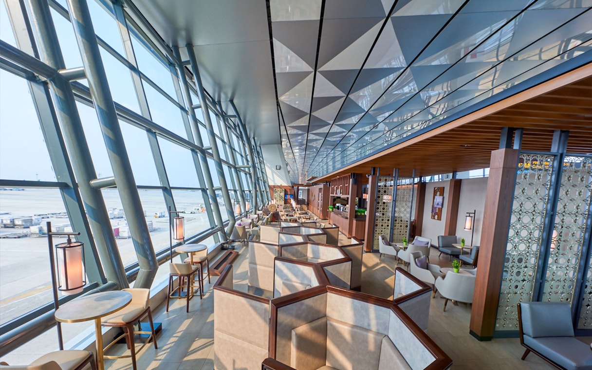 Sapphire Lounge seating area, T3 International Departures, near Gate 7.