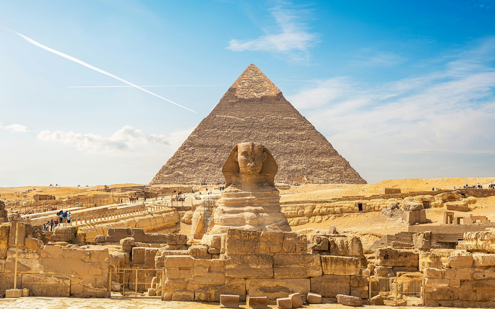 Giza Pyramids and Sphinx on a sunny day, Cairo Half Day Tour.